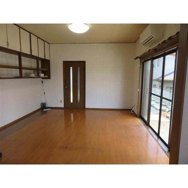 令和5年12月壁紙を張り替えました