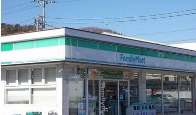 ファミリーマート三島壱町田店