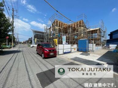 西側約6M幅員の公道。車の出し入れもスムーズに行えますね＾＾