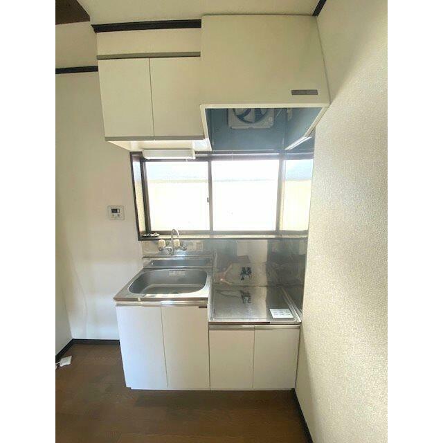 ガスコンロ設置可能、窓付き