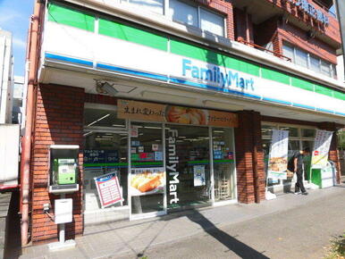 ファミリーマート