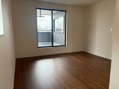 ベッドやイスでの生活で膝に難ありの方でも過ごしやすい（2号棟）