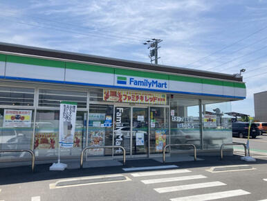 ファミリーマート日進白山店