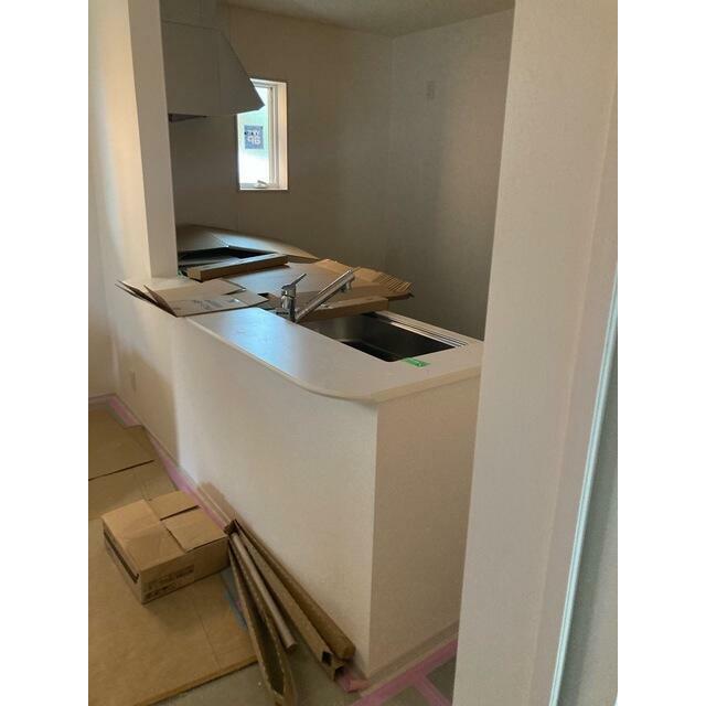 フラットなプレートで掃除が楽ちんなIHクッキングヒーター（1号棟）