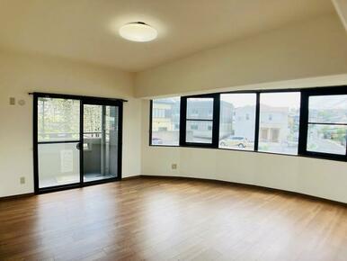 「LDK」約15帖のLD日当たり良好です。