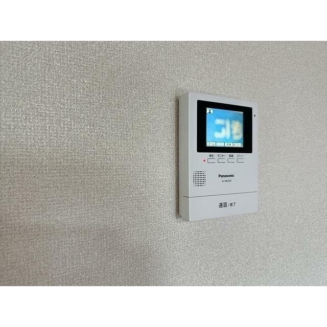 来客はモニターで確認できます
