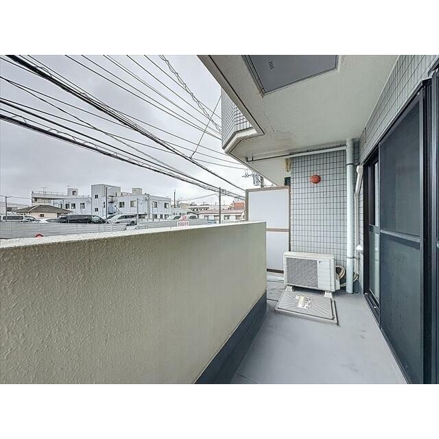 ２部屋続きの広いベランダです