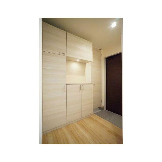 玄関　シューズボックスの設置がございます。