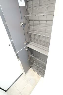 収納 シューズボックス