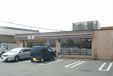 セブンイレブン豊川インター店