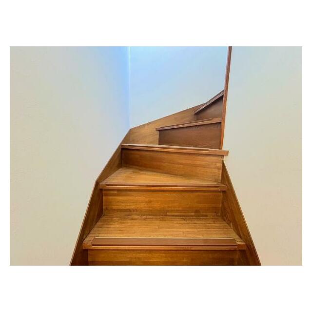 「階段」クリーニング済みです。