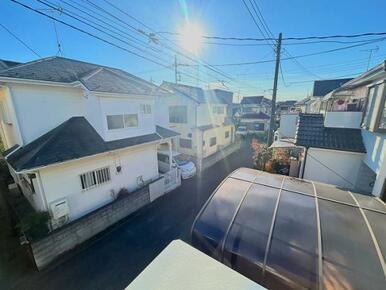 「バルコニーからの眺望」南東側につき陽当たり良好です。