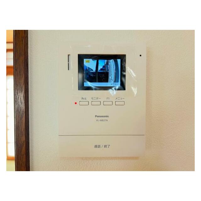 「モニター付きインターホン」セキュリティ面も安心です。