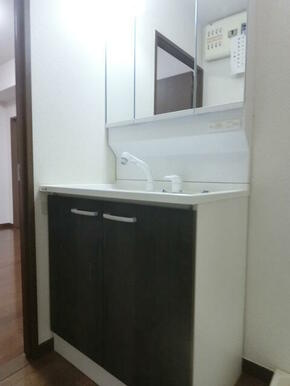 (参考)同一建物内の他の部屋の写真となります。
