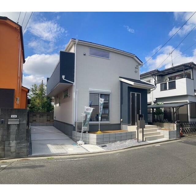 日を重ねるごとにこの佇まいに愛着が湧いてきそう（1号棟）