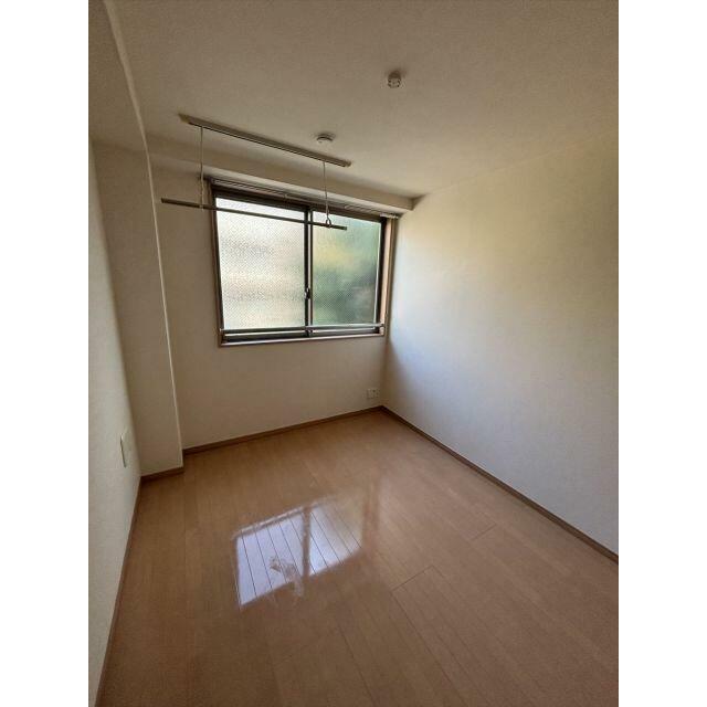 洋室５．８帖