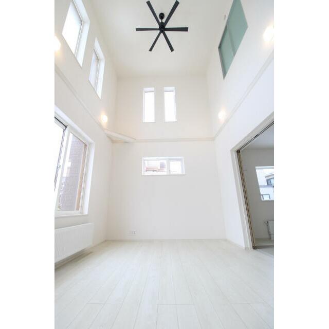 1号棟 リビング吹き抜け