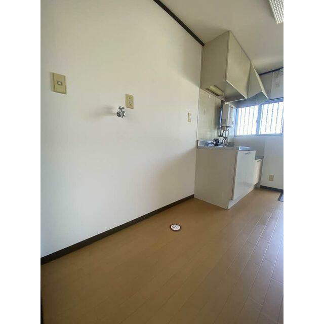 洗濯機、冷蔵庫置き場