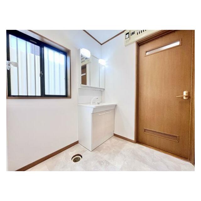 「洗面所」洗面台新規交換済みです