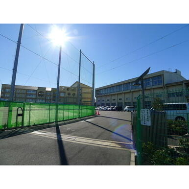 綾瀬市立　綾瀬小学校