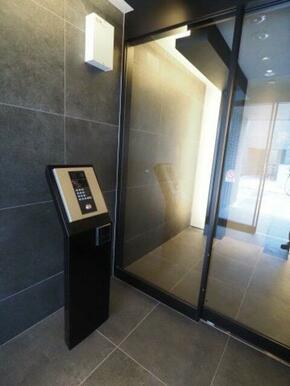 オートロック付なので安心して暮らせるお部屋です！