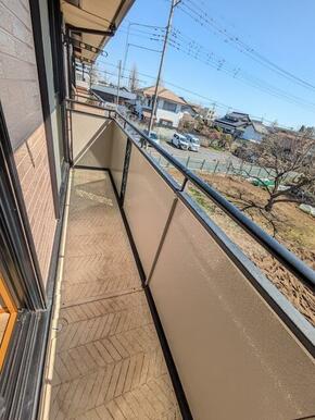 2部屋から出入り可能なバルコニー