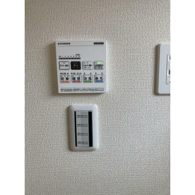 勝負服＆一張羅のシワ伸ばしにも大活躍（3号棟）