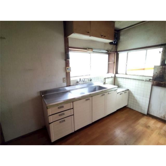 ＪＲ小倉駅まで車で８分！