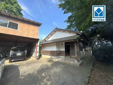 自然豊かな鎮西町名護屋。ゆとりある敷地でのびのび暮らせる平屋住宅。