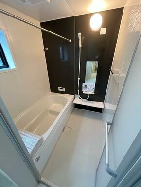 ゆったりくつろげる浴室で、心ほぐれる至福の時間（4号棟）