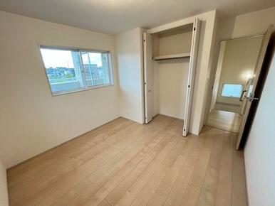 プライベートを満喫できる洋室（2号棟）