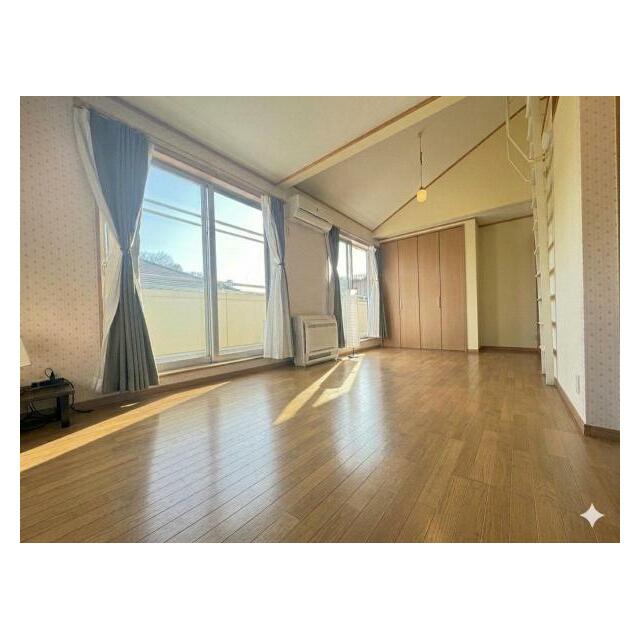 寝室にもご利用いただける居室スペースです。