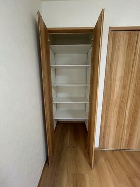 洋室約6.6帖　収納