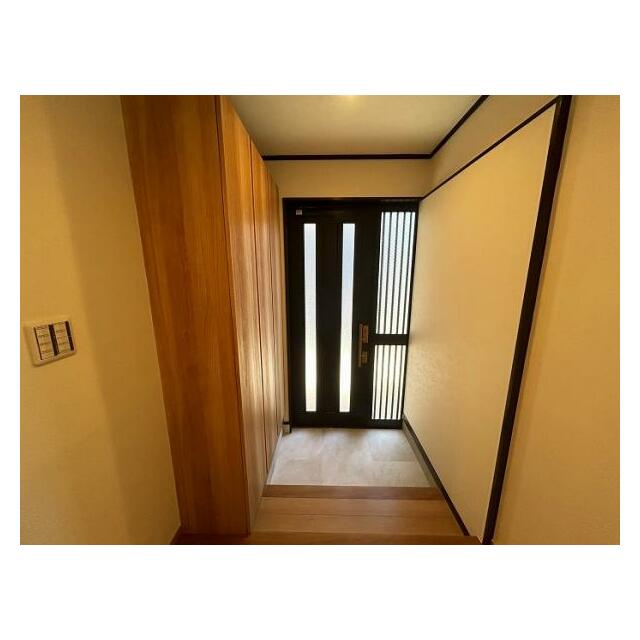 玄関　シューズボックス交換済