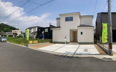 日を重ねるごとにこの佇まいに愛着が湧いてきそう（2号棟）