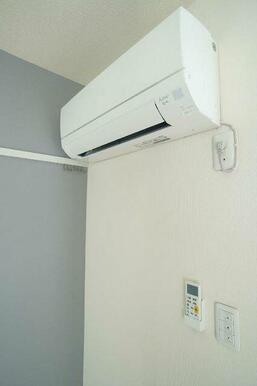 【洋室】エアコンの設置がございます。