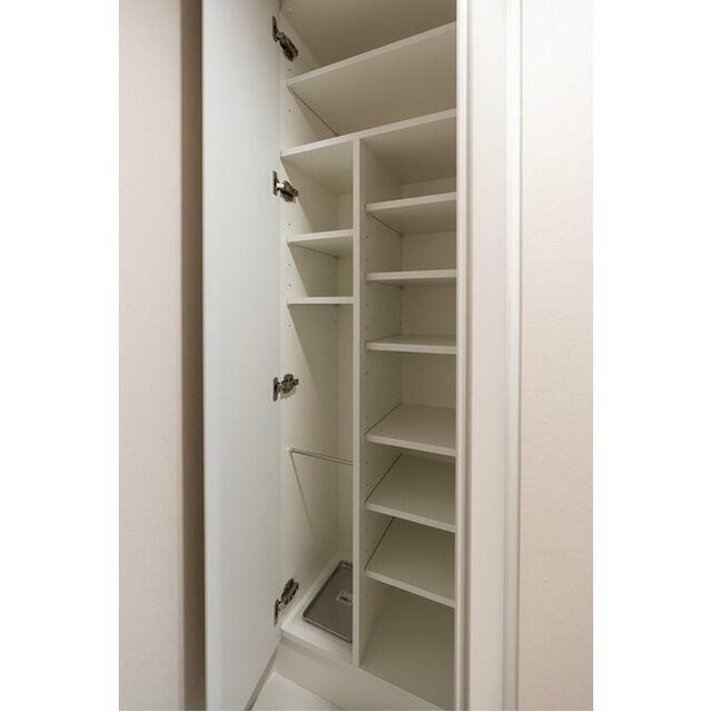 シューズボックス