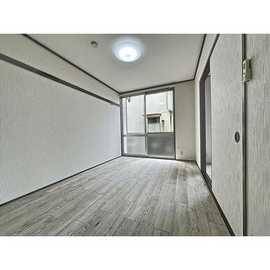 ６帖のお部屋は寝室にいいですね