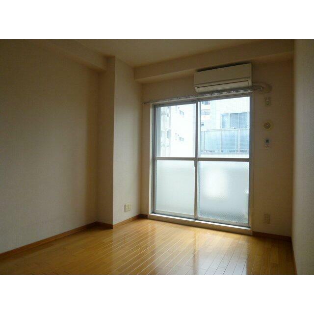 ※室内写真は703号室です