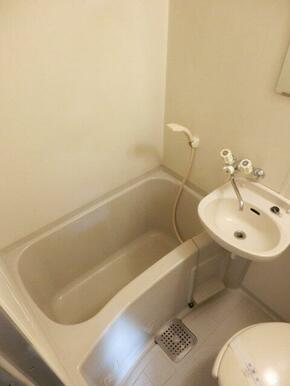 三点ユニットバスです。