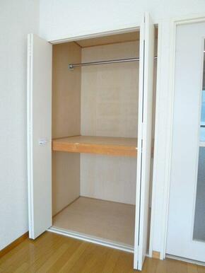 ※室内写真は703号室です