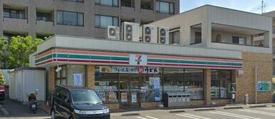 セブンイレブン横浜田奈店