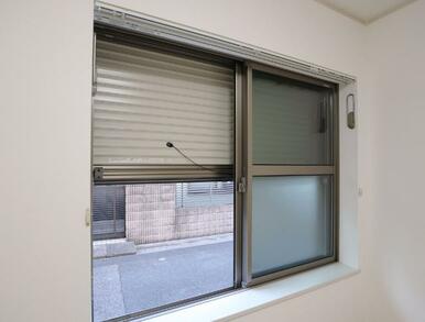 設備 防犯シャッター