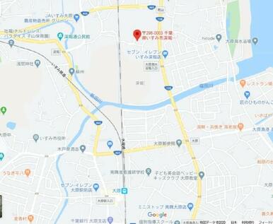 国道１２８号線より１本中に入ってすぐの立地、海までは徒歩１４分ほどでつきます