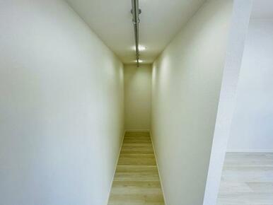 ウォークインクローゼット2