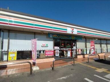 セブンイレブン八潮浮塚店