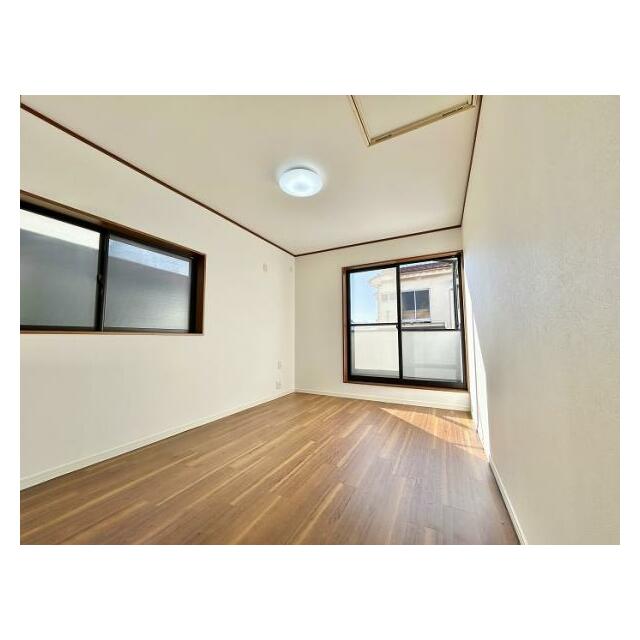 「2階洋室約7帖」