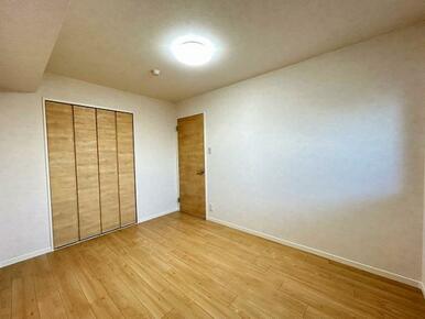 「北東洋室」フローリング張替済み物件です。