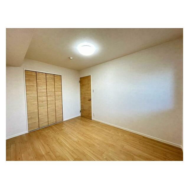 「北東洋室」フローリング張替済み物件です。