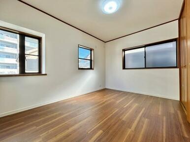 「2階北側洋室約6帖」